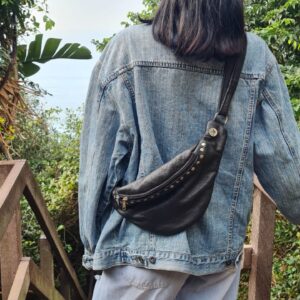 leather crossbody moonbag